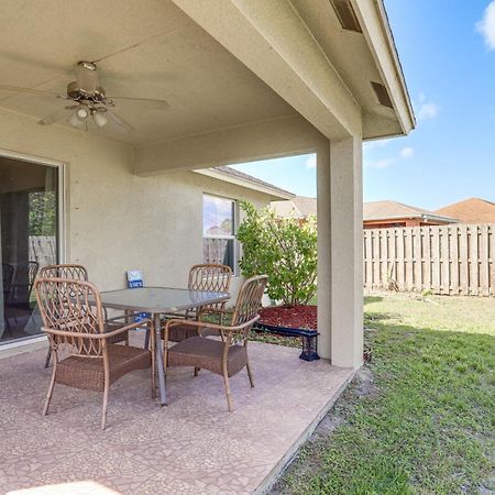 Port St Lucie Home With Above-Ground Pool And Grill Carlton Exterior photo